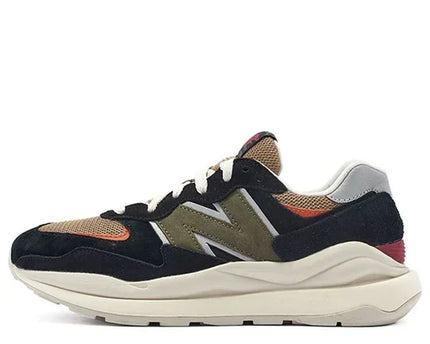 Men's New Balance 57/40 Lunar New Year - Black Poppy Shoes