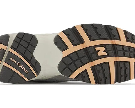 Men's New Balance 725 Arctic Fox Shoes