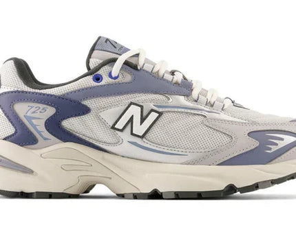Men's New Balance 725 Artificial Grass White Shoes