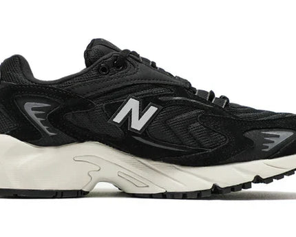 Men's New Balance 725 Black Shoes