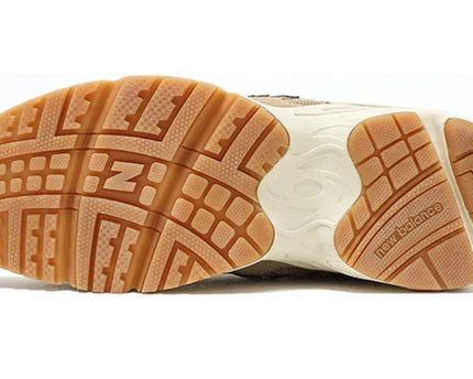 Men's New Balance 725 Cream Shoes