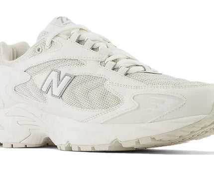 Men's New Balance 725 Creamy White Shoes