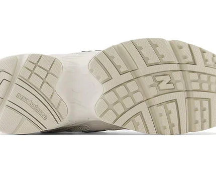 Men's New Balance 725 Creamy White Shoes