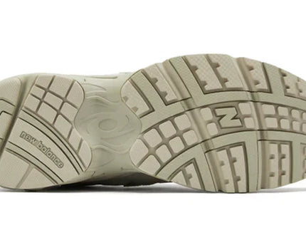 Men's New Balance 725 Low Cut Beige/Brown Shoes