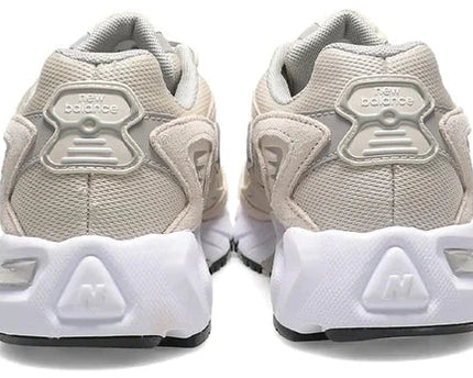 Men's New Balance 725 Moonbeam Shoes