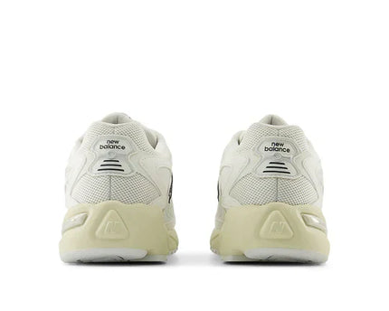 Men's New Balance 725 Sea Salt Phantom Bone Shoes
