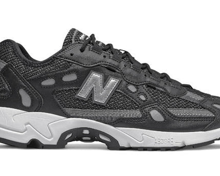 Men's New Balance 827 Black Grey Shoes