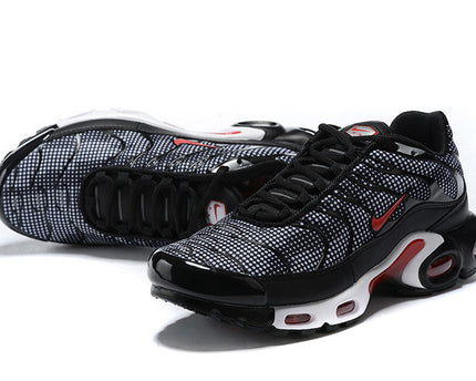 Men's Air Max Plus Bred Shoes