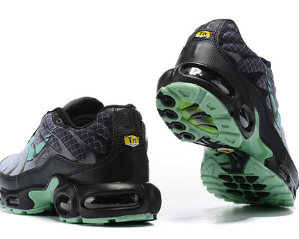 Men's Air Max Plus Green Glow Shoes
