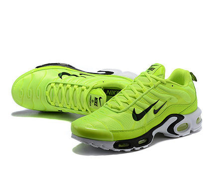 Men's Air Max Plus Lime Blast Shoes