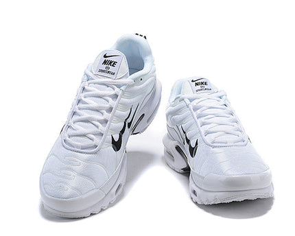 Men's Air Max Plus Silver Shoes
