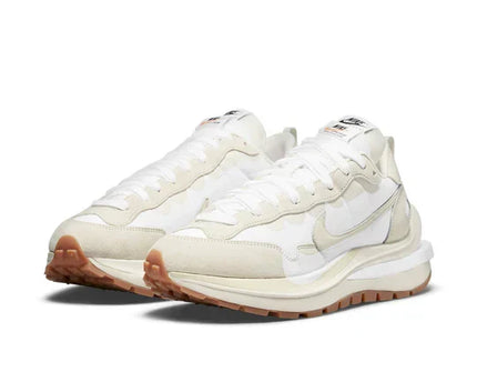 Men's Nike Sacai x VaporWaffle Sail Gum Shoes
