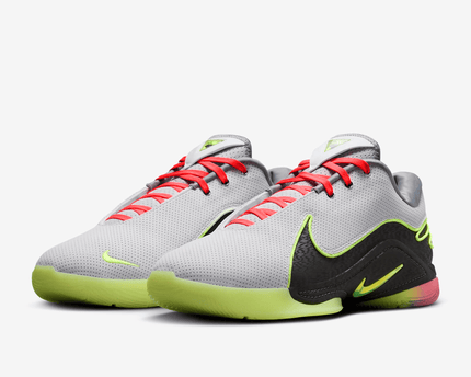 Men's Lebron 22 Hot Lava Shoes