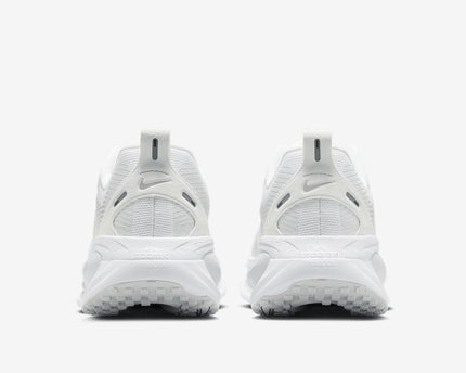 Men's Nike Vomero 18 Photon Dust Shoes