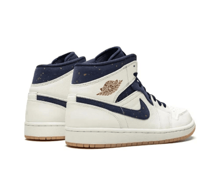 Men's Air Jordan 1 Mid Jeter Shoes