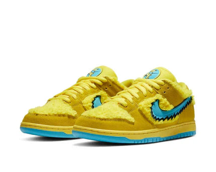 Men's Nike x Grateful Dead SB Dunk Low Yellow Bear Shoes