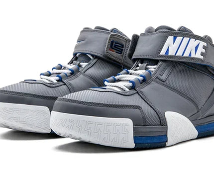 Men's Zoom LeBron 2 Shoes