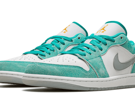 Men's Air Jordan 1 Low New Emerald Shoes