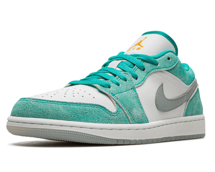 Men's Air Jordan 1 Low New Emerald Shoes