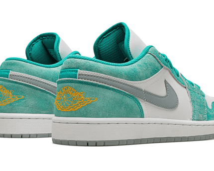 Men's Air Jordan 1 Low New Emerald Shoes