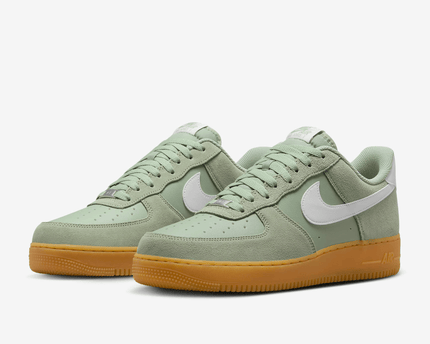 Men's Nike Air Force 1 '07 LV8 Jade Horizon Shoes