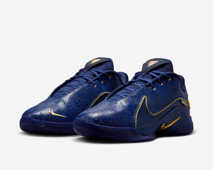 Men's Lebron 22 Token Shoes