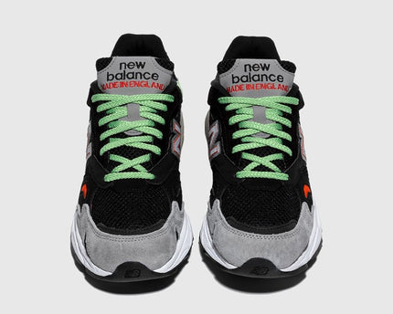 Men's New Balance 920 Black Grey Mint Shoes