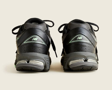 Men's New Balance 2002R Black Powder Green Shoes