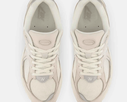 Men's New Balance 2002R Creamy Shoes