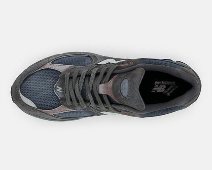 Men's New Balance 2002R Magnet Shoes