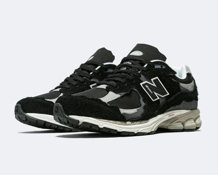 Men's New Balance 2002R Refined Future Shoes