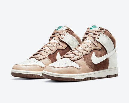 Men's Nike Dunk High Light Chocolate Shoes