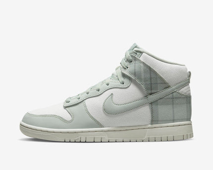 Men's Nike Dunk High Plaid Shoes