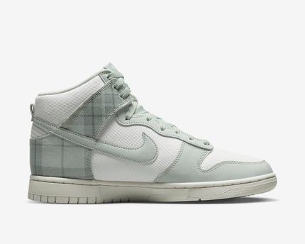 Men's Nike Dunk High Plaid Shoes
