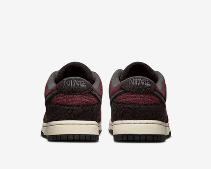 Men's Nike Dunk Low Fleece Shoes