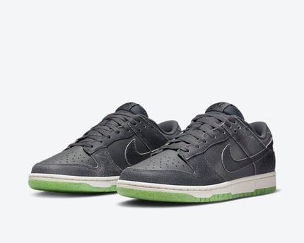 Men's Nike Dunk Halloween Shoes