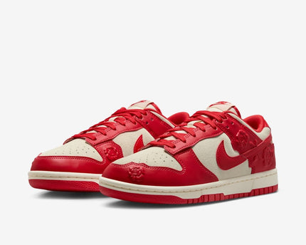Men's Nike Dunk Low 'Red Roses' Shoes