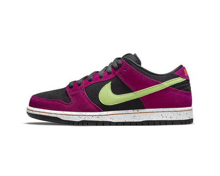 Men's Nike SB Dunk Low 'ACG Terra' Shoes