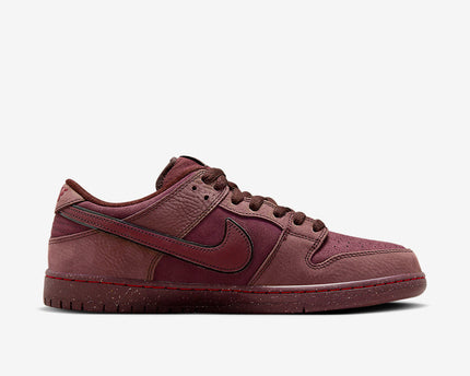 Men's Nike SB Dunk Low 'City of Love' Shoes
