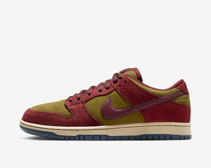 Men's Nike SB Dunk Low 'Dark Team Red' Shoes