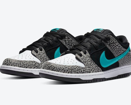 Men's Nike SB Dunk Low 'Elephant' Shoes