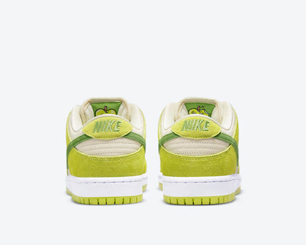 Men's Nike SB Dunk Low 'Green Apple' Shoes