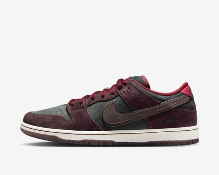 Men's Nike SB Dunk Low 'Mahogany Team Red' Shoes