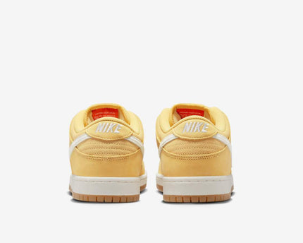 Men's Nike SB Dunk Low 'Saturn Gold' Shoes