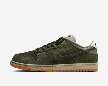 Men's Nike SB Dunk Low 'Sequoia' Shoes