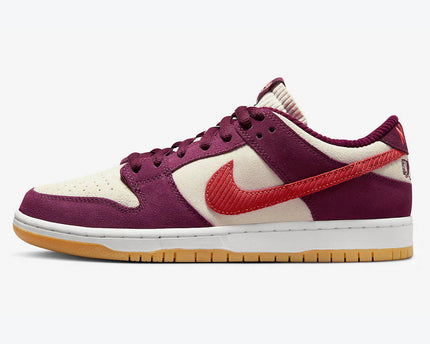 Men's Nike SB Dunk Low 'University Red' Shoes