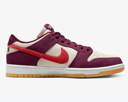 Men's Nike SB Dunk Low 'University Red' Shoes