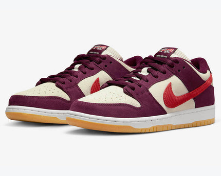 Men's Nike SB Dunk Low 'University Red' Shoes