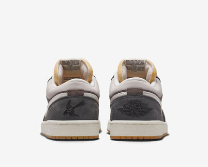 Men's Air Jordan 1 Low 'SNKRS Day' Shoes