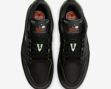 Men's Air Jordan 1 Low 'Black Cat Mascot' Shoes
